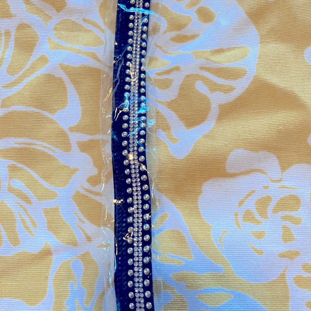 Women’s black choker - Picture 2 of 6